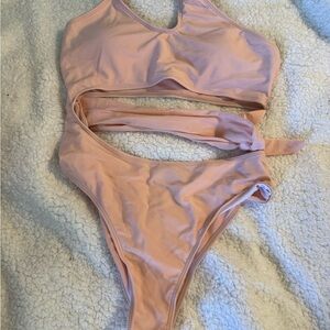 Gorgeous one piece bathing suit with skirt